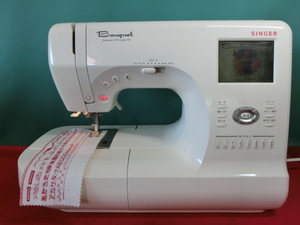ＳＩＮＧＥＲ　Computer9700super DX 新品同様　自動糸切り付き　日本製　刺繍縫いから文字縫い迄　丈夫