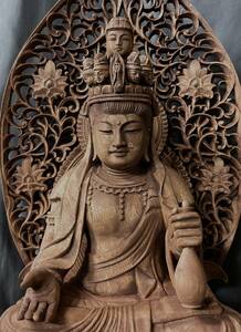 大型高62cm 仏教工芸品　総楠製　井波彫刻　極上彫　木彫仏像　十一面観音菩薩座像