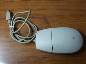 a483　Apple アップル Desktop Bus Mouse Ⅱ M2706 PS/2接続マウス　中古　未確認　現状品　２