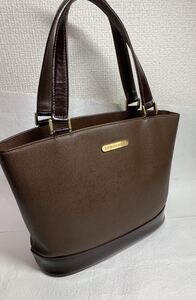 BURBERRY/バーバリートートバッグ/レザーバッグ/ノバチェツク/ブラウン/