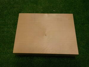 ＊＊いちょうの柾板（天然木）まな板・サイズ厚身のある板です！！A-95