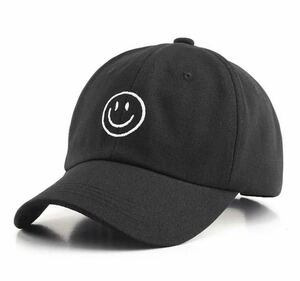 送料無料 キャップ 帽子 メンズ レディース スマイル スマイリー ニコニコ 笑顔 刺繍 男女兼用　　　　　　シンプル ブラック 黒 
