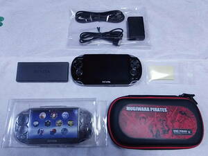 PS Vita　美品　クリスタル・ブラック　PCH-1000　液晶画面は、ほとんどキズ無し　ワンピースケース　クロスは、未使用　付属品8点セット