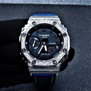 ・新品・カシオメーカー保証付・Gショックカスタム本体付きGA2110ステンレス製地柄シルバーベゼル＆ブルー本革レザーベルトメンズ腕時計