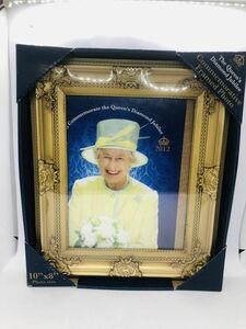 国内発送 2012年 エリザベス女王 即位6０周年記念 フレーム付き写真　ダイヤモンドジュビリー 英国王室 E37