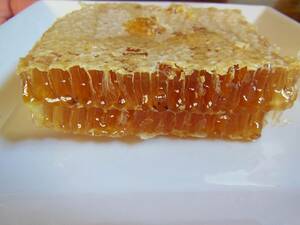 ☆日本蜜蜂巣蜜・すみつ・コムハニ－・蜂蜜ハチミツ・1000ｇ☆