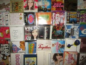 1円スタート☆オムニバス系CD 大量セット ダンボール１箱で発送/ROCK/POPS/仕入れ/大量/転売/1114OM1