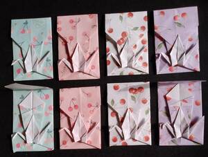折り紙　ポチ袋　チェリー柄(熨斗つき鶴)８枚です。１枚の折り紙で出来ています。プレゼントにしても喜ばれます。ハンドメイド　さくらんぼ