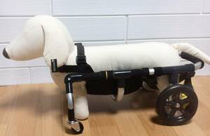 ●ミニチュアダックス●犬の車椅子 小型犬用4輪 ～9kg位 歩行器 犬用車いす