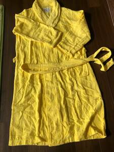 SWING LOVE スウィングラブ　バスローブ　黄色　綿100% 日本製　真木タオル株式会社謹製　Mサイズ