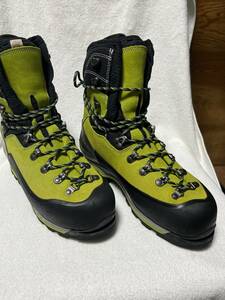 冬用登山靴アルパイン　LOWA ローバー　アルパイン　27、4cm