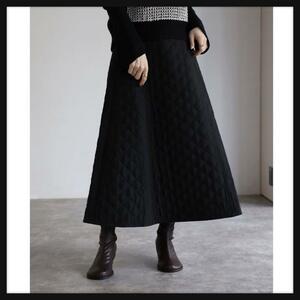 【新品】bonjour saganボリュームフレアキルティングスカート ブラック