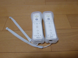RSJ040【送料無料 即日配送 動作確認済】Wii リモコン ストラップ　ジャケット　2個セット ホワイト　白　セット　リモコンカバー
