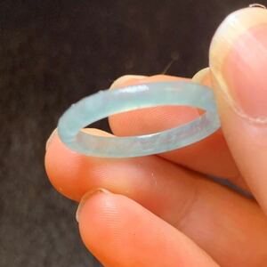 本翡翠リング　指輪　スカイブルー　可愛い　細身　グァテマラ産　氷種 藍水 