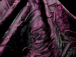 ♪イタリー製シルク混大きな薔薇柄ふくれジャガード織り　ブラックローズ♪