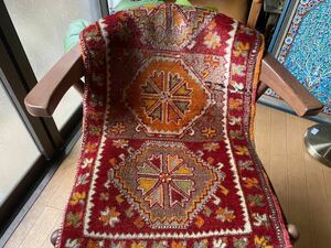 クルド族によっておられた綺麗な色合いの草木染のピース！シヴァスのアンティーク絨毯！ちょっとしたスペースに！15年以上前に仕入れた逸品