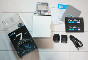 GoPro HERO 7 BLACK Limited Edition 空き箱とアクセサリー類一式 綺麗 本体なし