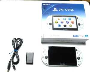 PlayStationVita Wi-Fiモデル グレイシャー・ホワイト　PCH2000ZA22　（送料無料）　（動作確認済み）