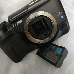 【現状品】OLYMPUS オリンパス E-300 デジタル一眼レフカメラ