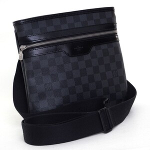 【使用わずか】 ルイヴィトン Louis Vuitton ダミエ グラフィット トマス ショルダーバッグ メッセンジャー メンズ 定価約15万 E0468