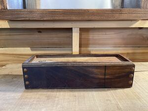 古道具　ブロカント　木箱　古い木箱　木製　収納　小物入れ　大工道具　インテリア　リメイク