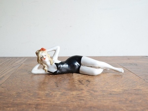 アンティークデザイン 置物 女性モチーフ 陶器オブジェ 水着美女 人形 フィギュア バカンスヴィンテージ