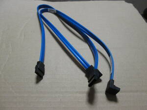 SATAケーブル 40cm SATA青色 HDD/ブルーレイ/DVDの接続に使える２本組　新品　送料１２０円