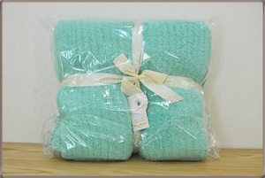 ダブルサイズ高級寝具ファー＆ミロン　丸洗い可能190×210㎝グリーン　新品Fur&milon　高品質掛敷毛布