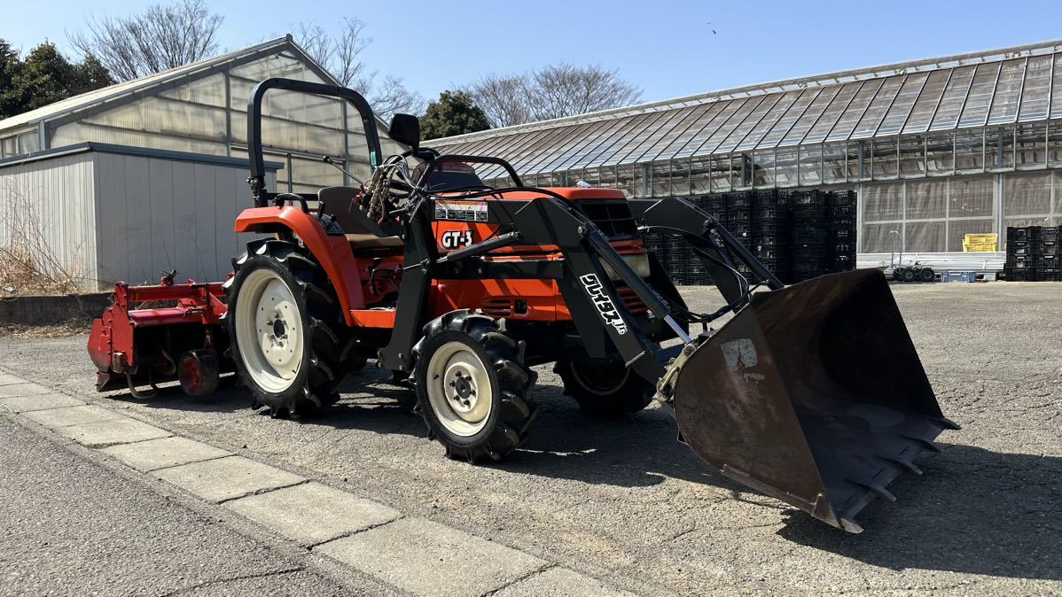 クボタ GT-5 ローダーバケット キャビン付き トラクター