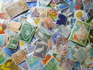 ★日本使用済切手 アンテーク品も 入って特殊、記念、いろいろまとめて 500枚以上。