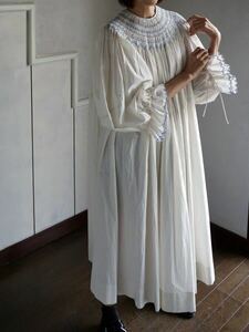 ほぼ未使用 towavase トワヴァース Bishop sleeve dress ワンピース/ドレス 定価107.800円 