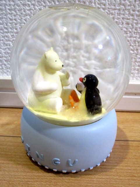 Pingu40th ピング40周年　ウォータードーム スノードーム Amazon.co.jp: ピングー 40周年 ピングー展 ウォータードーム
