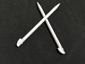 【送料無料】　３DSLL　新品　タッチペン　２本セット　白　互換品　本体　パーツ