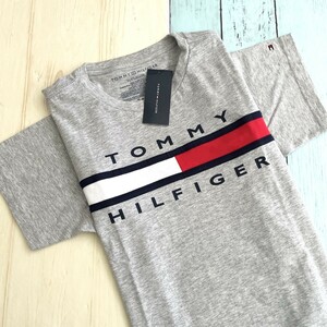 新品 レディース トミーヒルフィガー ビッグ ロゴ 半袖 Tシャツ グレー 男女兼用 トップス 刺繍 フラッグ 正規品クラシック TOMMY HILFIGER