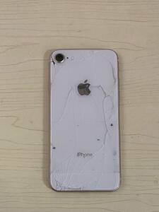 iPhone 8 中古 純正品 背面 バックパネル割れ 、基盤、スピーカー、 ボタン 付き。ジャンク