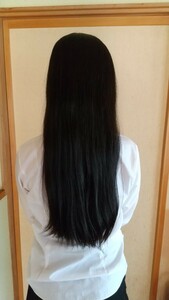 10代前半日本人女性　エクステ 髪束 髪の毛 　　　ヘアドネーション　約30cm