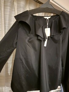 Gallardagalante ガリャルダガランテ　フリルブラウス　ブラック　2023春　新品 ドレスシャツ
