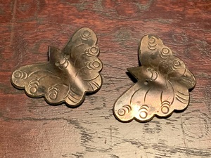 時代二本松箪笥　 真鍮製　小振な蝶々飾り金具（小）2個 3.5cm　未使用　希少品　古民家再生　和箪笥部品