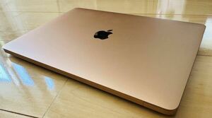 送料無料【極美品】Apple 13.3インチ MacBook Air (M1 2020) ゴールド