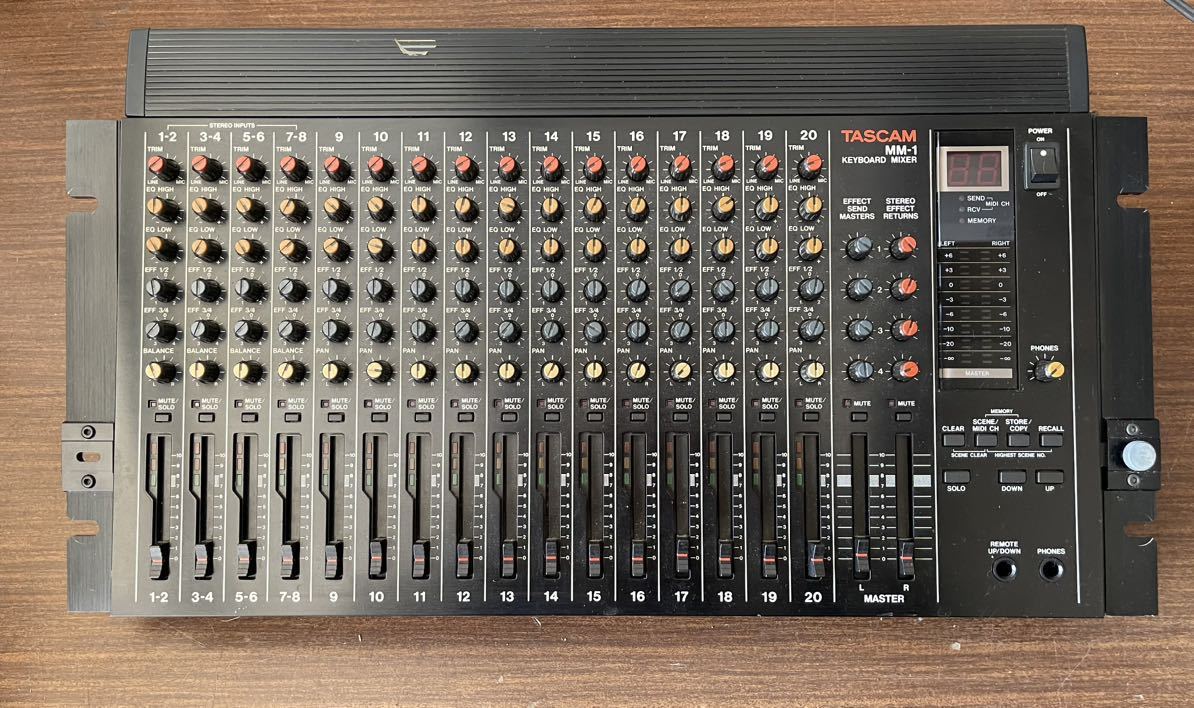 TASCAM タスカム アナログミキサー MM-1 20CH入力-