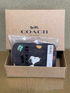 【新品未使用】COACH コーチ×スヌーピー コラボ 二つ折り財布 シグネチャー スナップウォレット 小銭入れ カードケース CE708