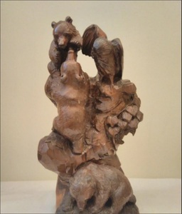 木彫り　熊　（間見谷 喜昭作）アイヌ民族　北海道　旭川