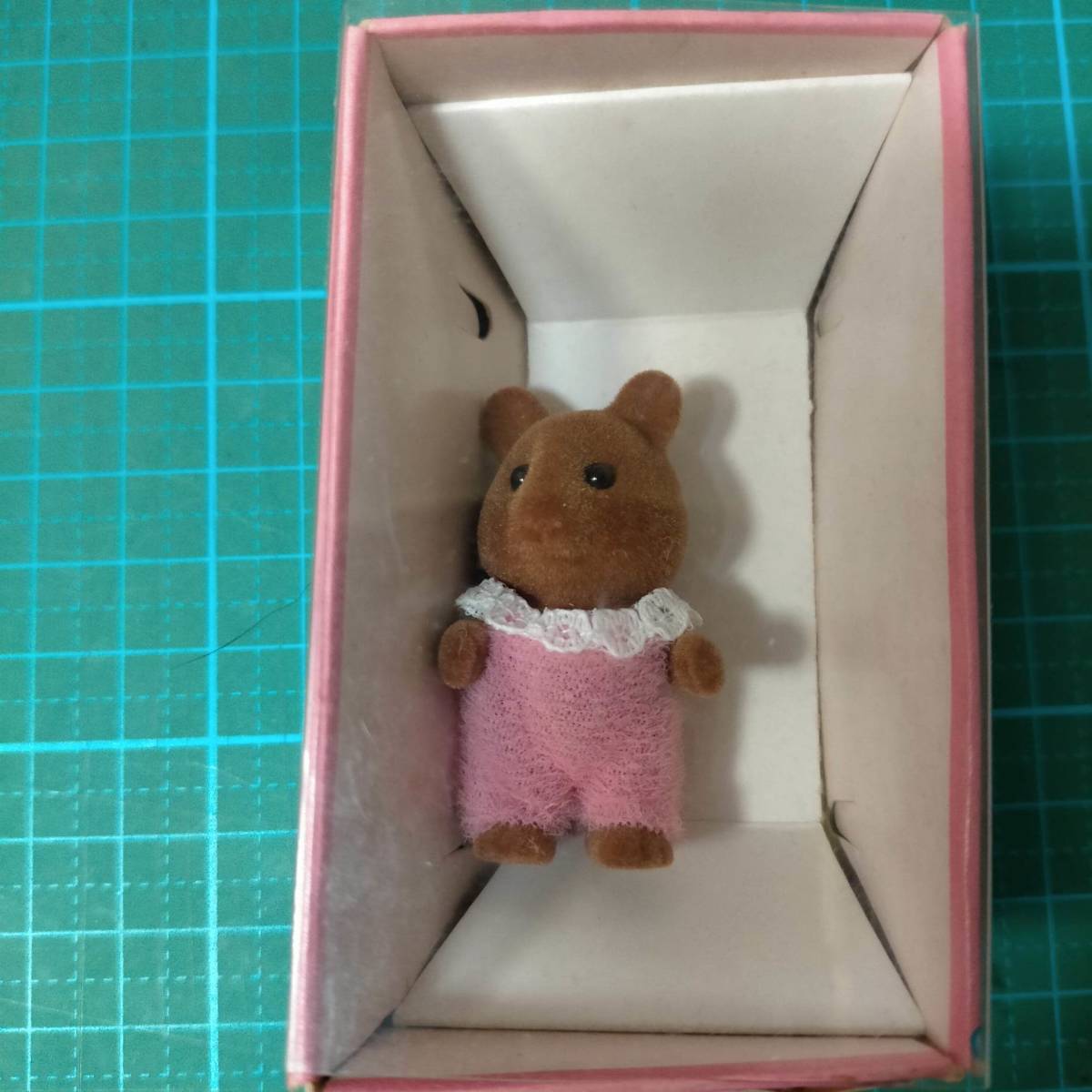 【海外限定】 当時物 初期 シルバニアファミリー リスの赤ちゃん 青 新品 りす シルバニアファミリー