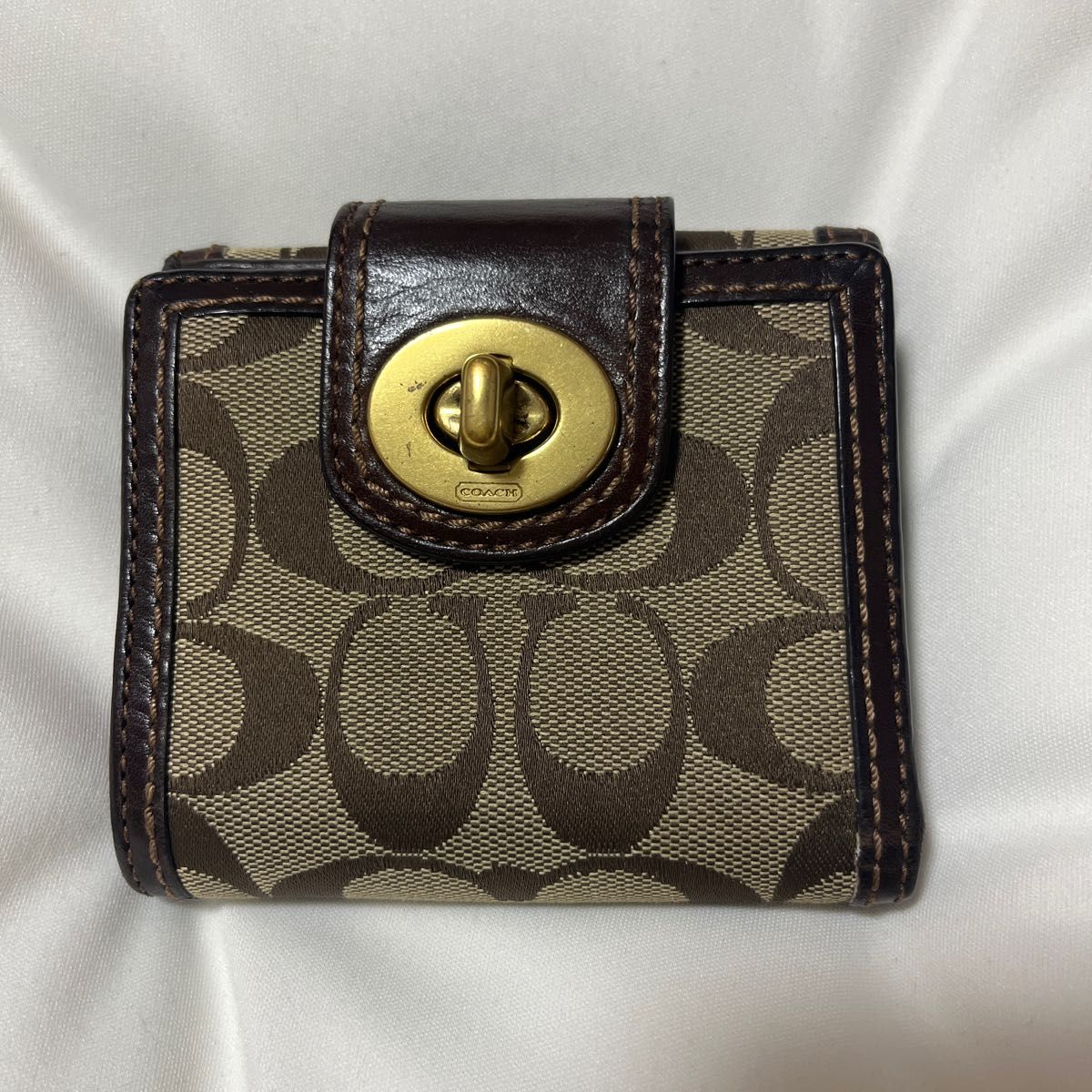 COACH コーチ シグネチャー 二つ折り財布 ベージュミニ財布 | Shop at