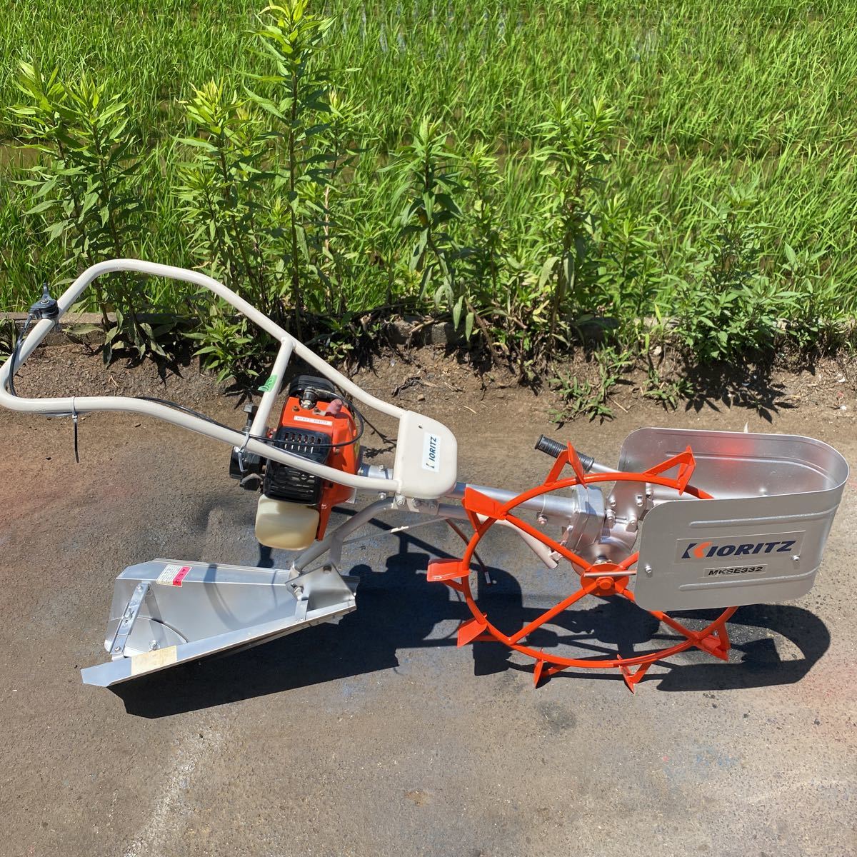 J共立 エンジン式 水田 溝切り機 MKSE332【エンジン始動