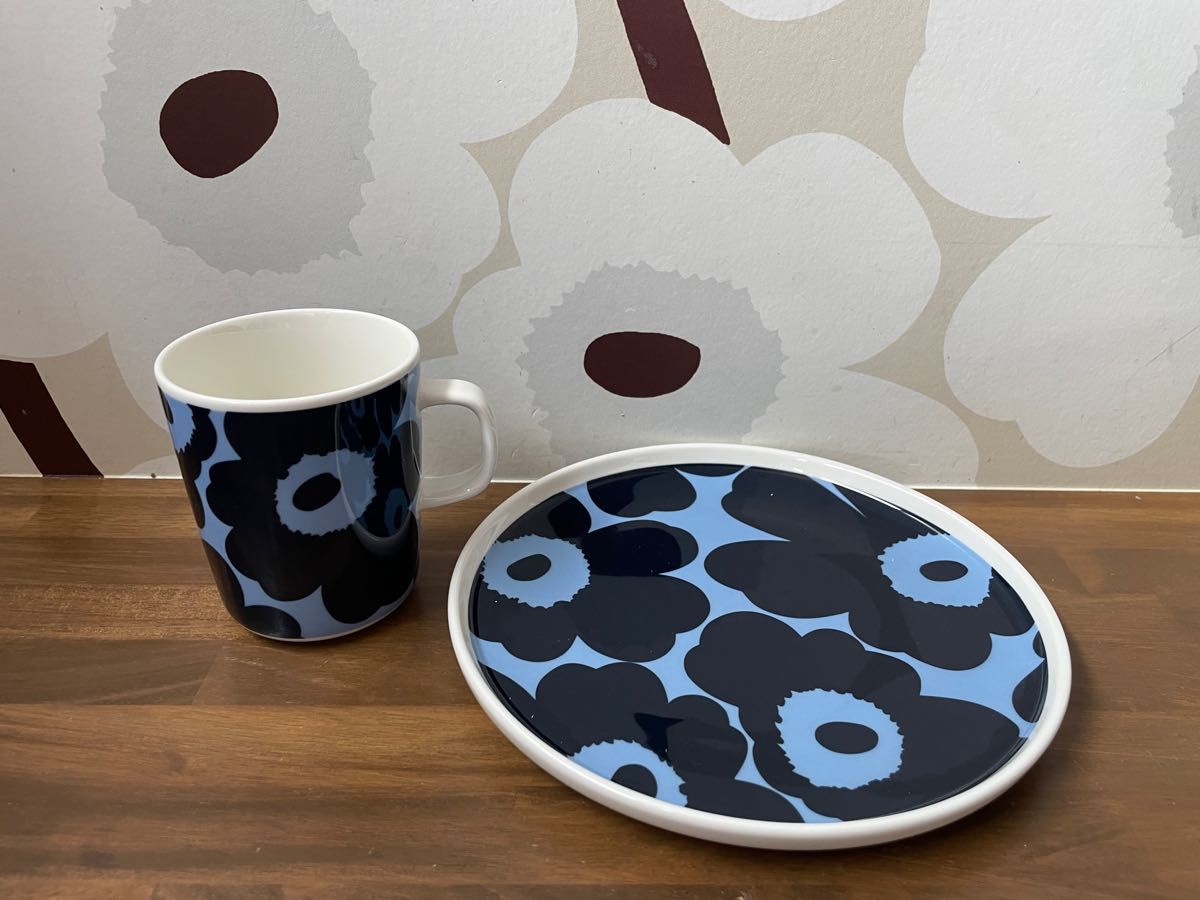 キッチン/食器 のこりわずか☆marimekko 限定Rullaマグ＋プレート各1点