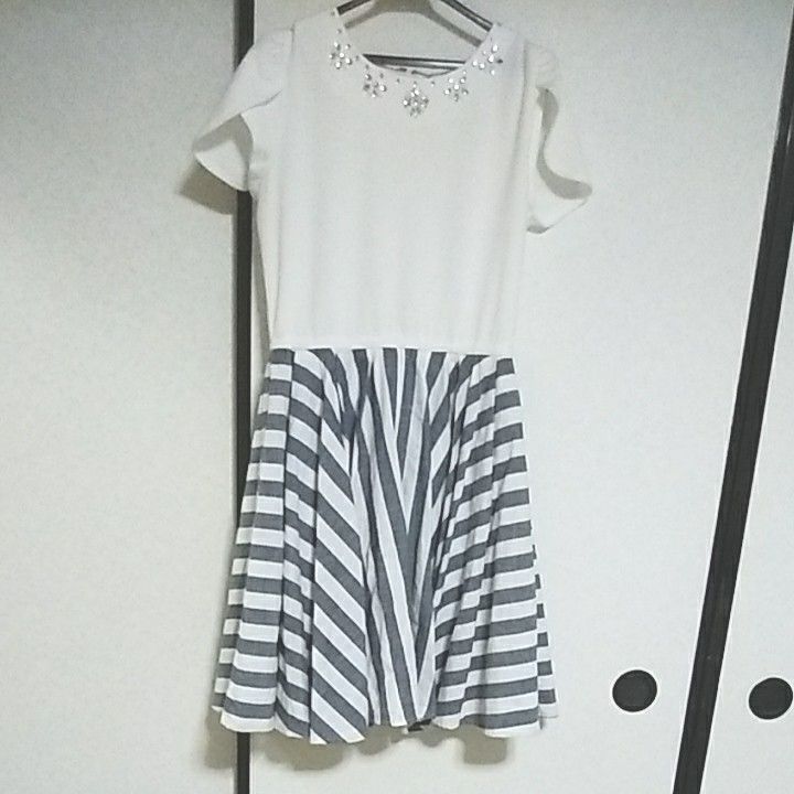 Valentino フレアドレス クレープワンピース ペプラム フリル