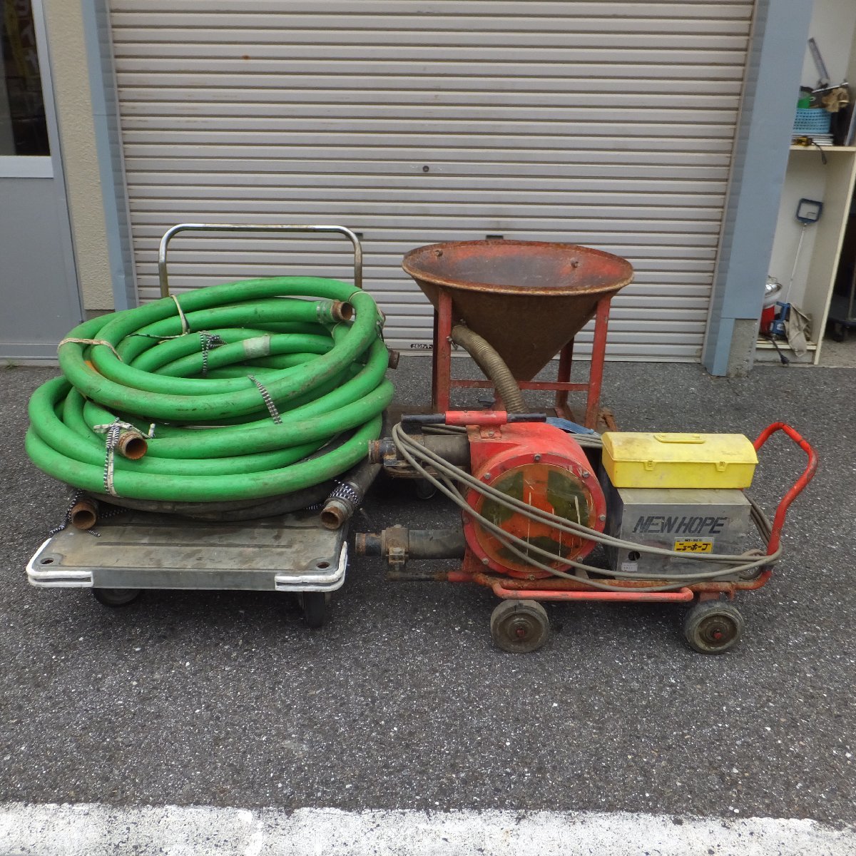 ☆中古品 モルタルポンプ 川機械工業 トーケン KR-100S 100V ホッパー