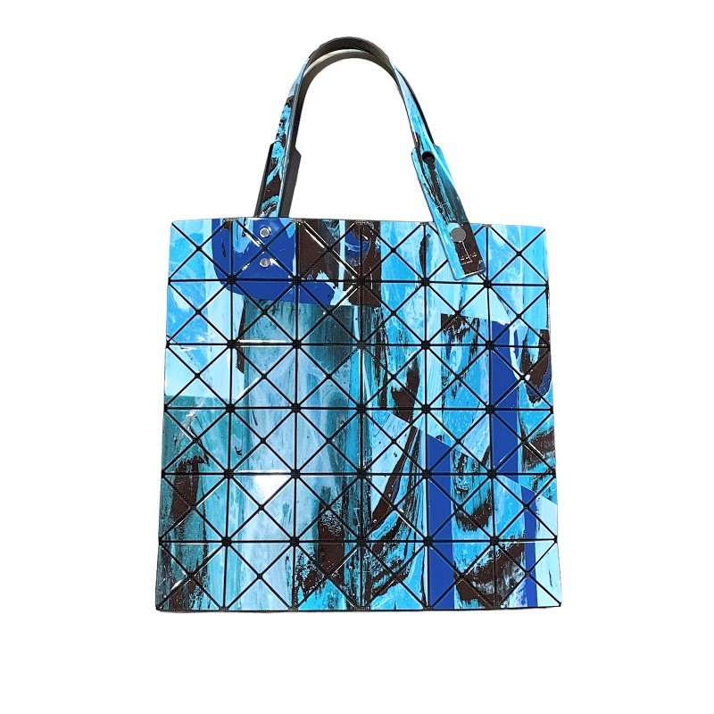 未使用級》希少デザイン BAOBAO ISSEY MIYAKE レザーリュック-