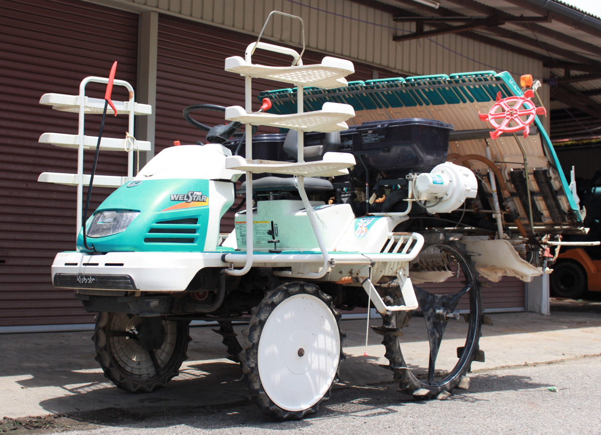 田植え機 クボタ 6条